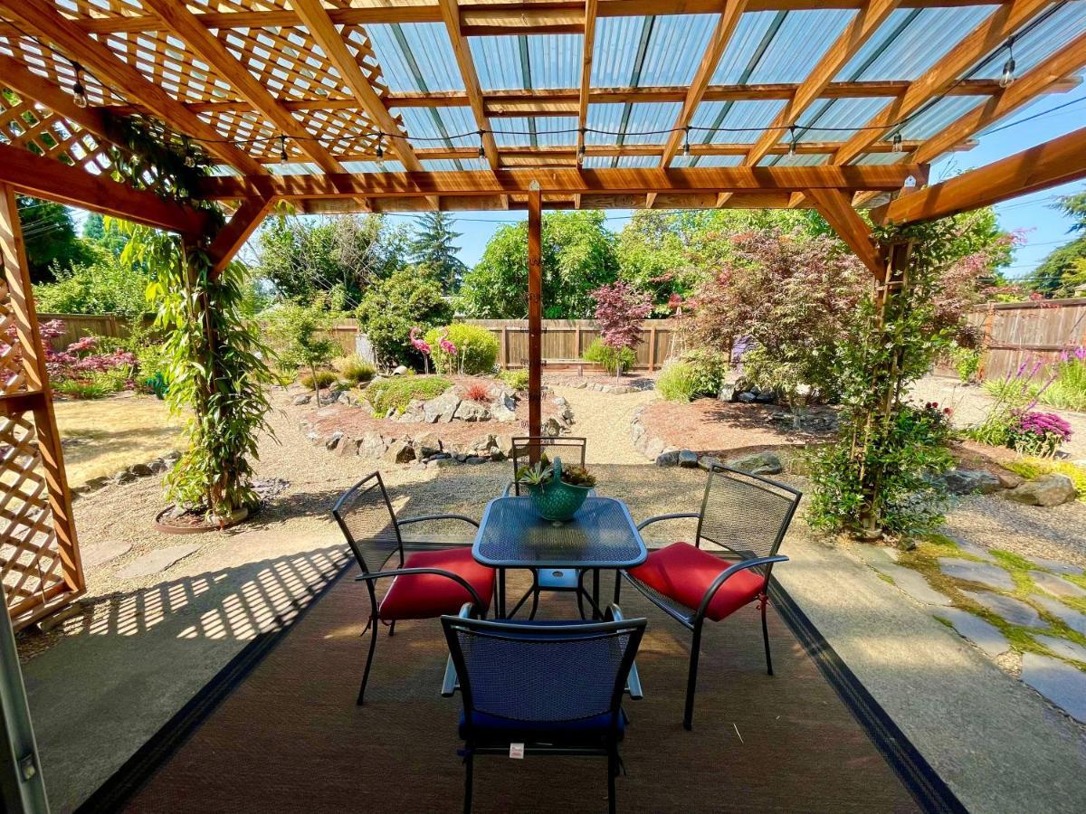 Colorful 50'S Ranch In The Heart Of Eugene Villa Buitenkant foto